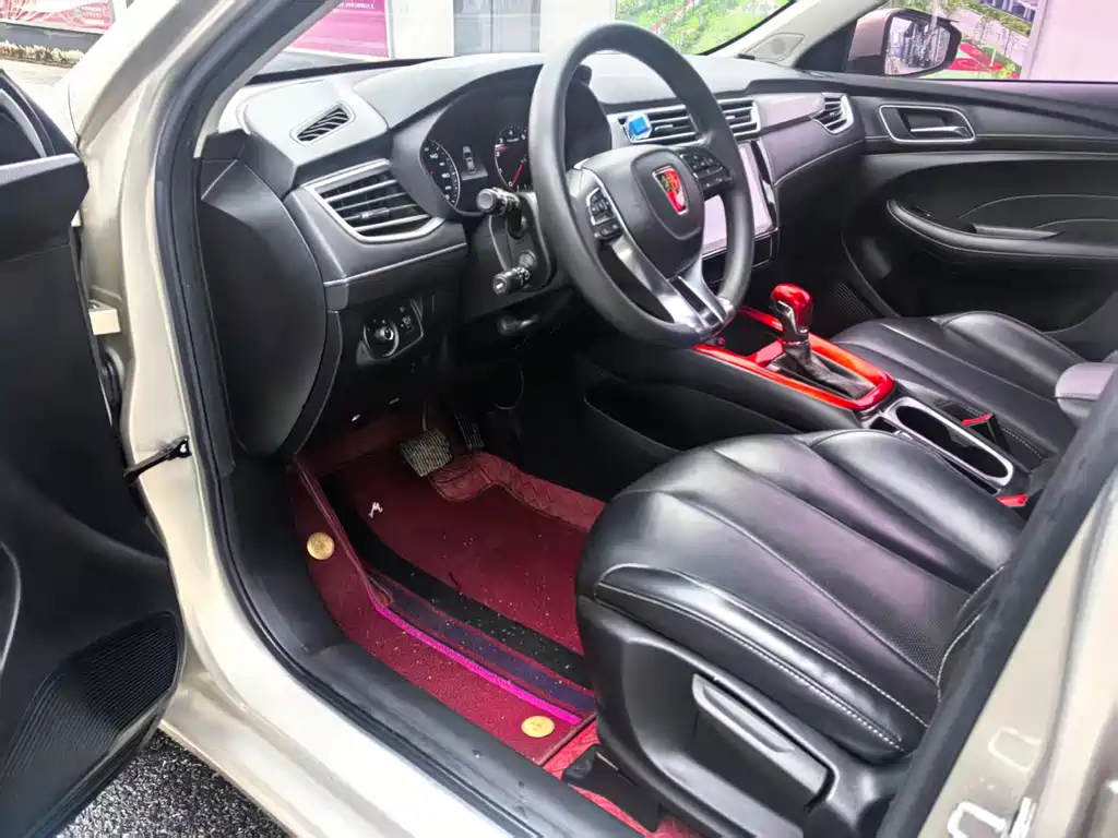 Roewe i5 2019 1.5L automatic 4G Internet Langham Edition купить на сайте DeffCars