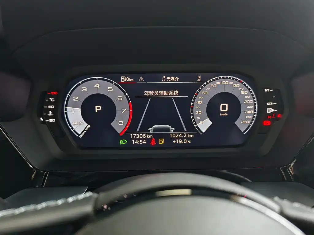Audi A3 2023 facelift Sportback 35 TFSI stylish and sporty купить на сайте DeffCars