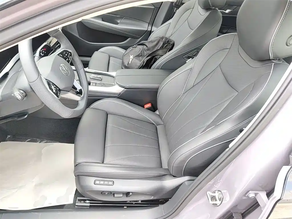Passat 2025 Pro 380TSI Dragon Edition купить на сайте DeffCars