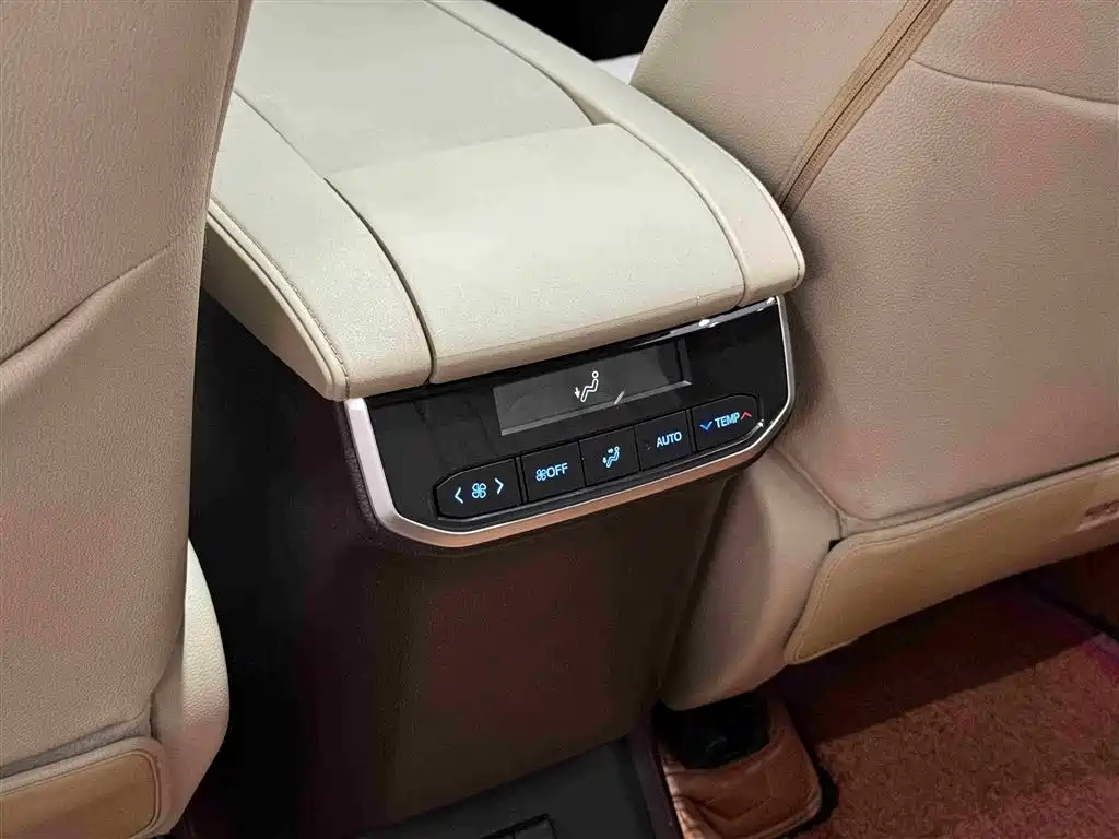 Highlander 2022 dual engine 2.5L four-wheel drive premium version 7 seats купить на сайте DeffCars