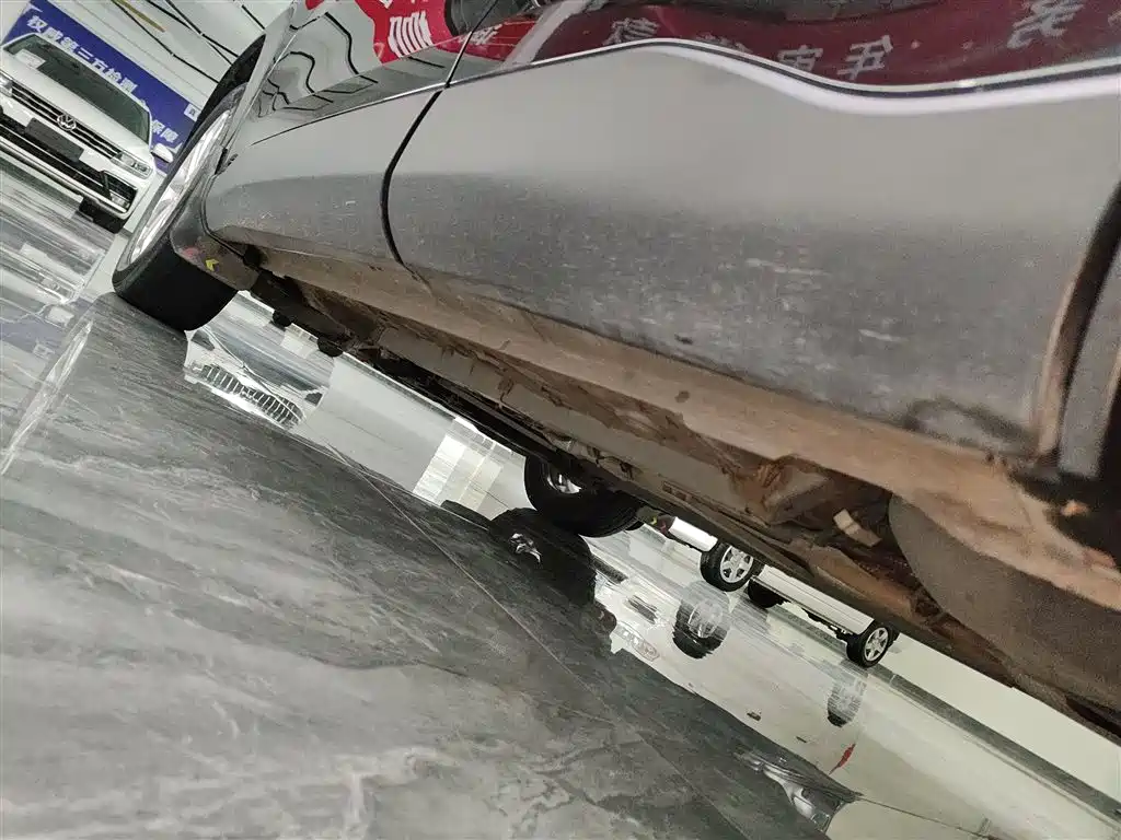 Fenglanda 2023 2.0L CVT leading version купить на сайте DeffCars