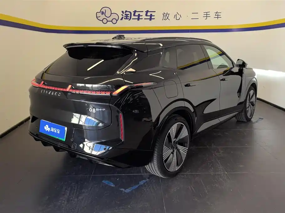 Lynk & Co 08 EM-P 2023 model 120km long range Halo купить на сайте DeffCars
