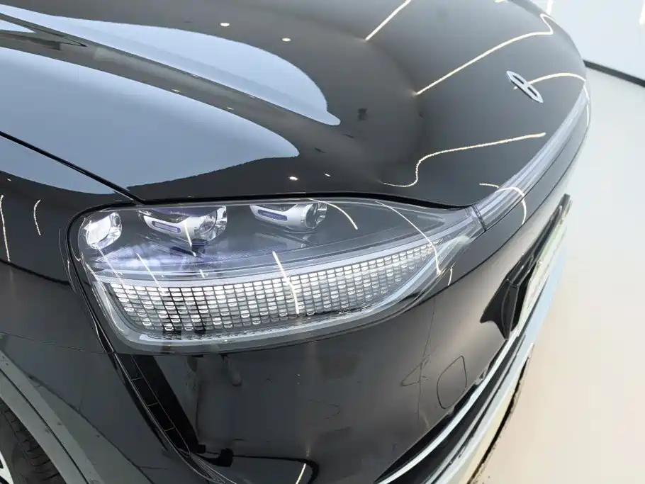 Wenjie M9 2025 extended range Ultra version 52kWh 6-seater version (192-line lidar) купить на сайте DeffCars