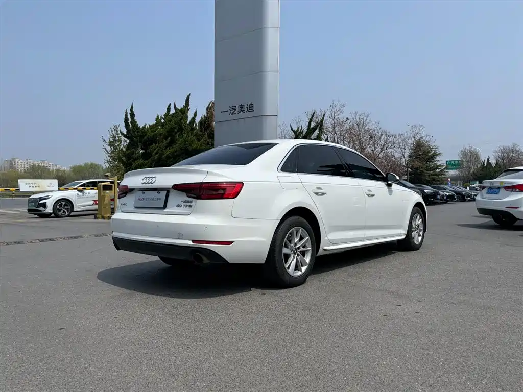 Audi A4L 2017 40 TFSI Enterprising купить на сайте DeffCars