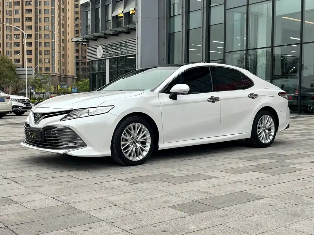 Camry 2019 facelift 2.5G Deluxe Edition купить на сайте DeffCars