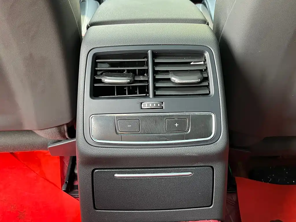 Audi A4L 2022 40 TFSI Fashionable and Dynamic купить на сайте DeffCars