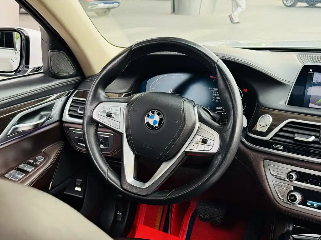 BMW 7 Series 2021 730Li Luxury Package купить на сайте DeffCars