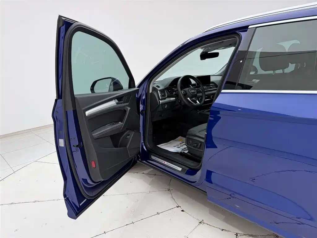Audi Q5L 2020 facelift 40 TFSI enjoys fashionable style купить на сайте DeffCars