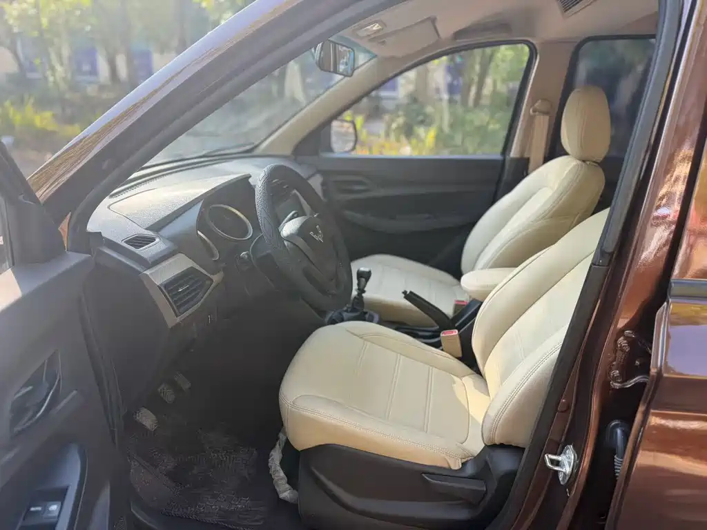 Wuling Hongguang 2021 1.5L S Standard LAR купить на сайте DeffCars
