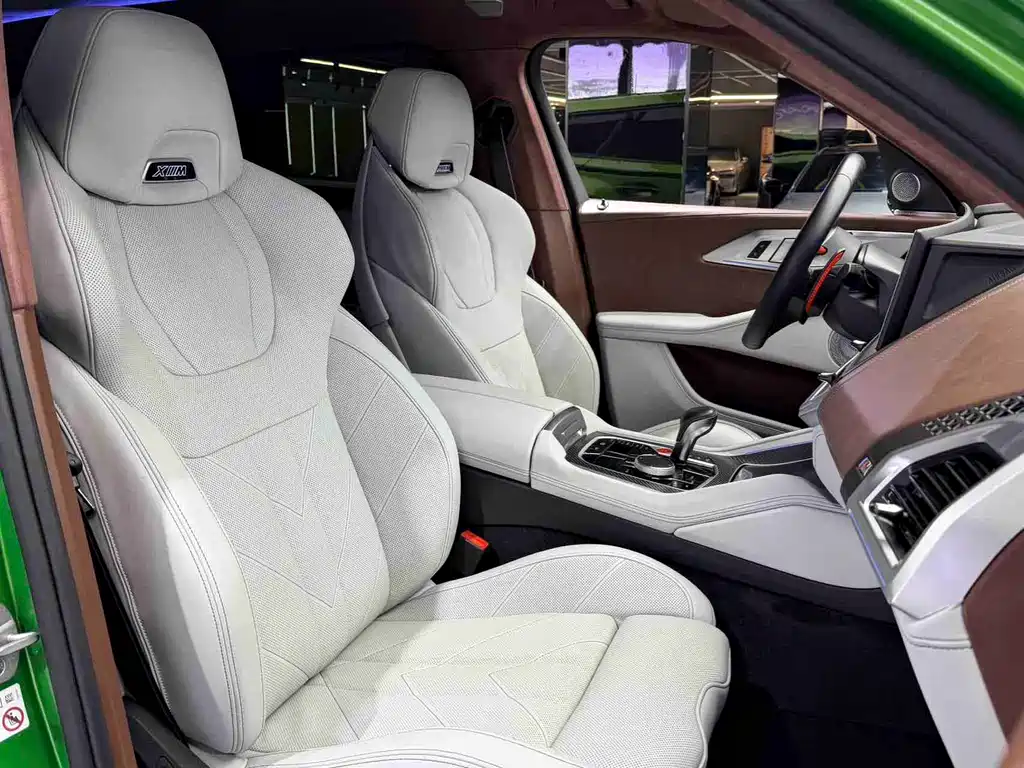 BMW XM 2023 50e купить на сайте DeffCars