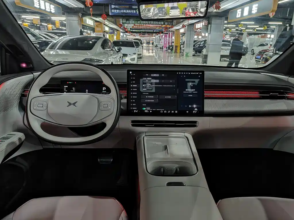 Xpeng G6 2025 model 625 long battery life Max flagship version купить на сайте DeffCars