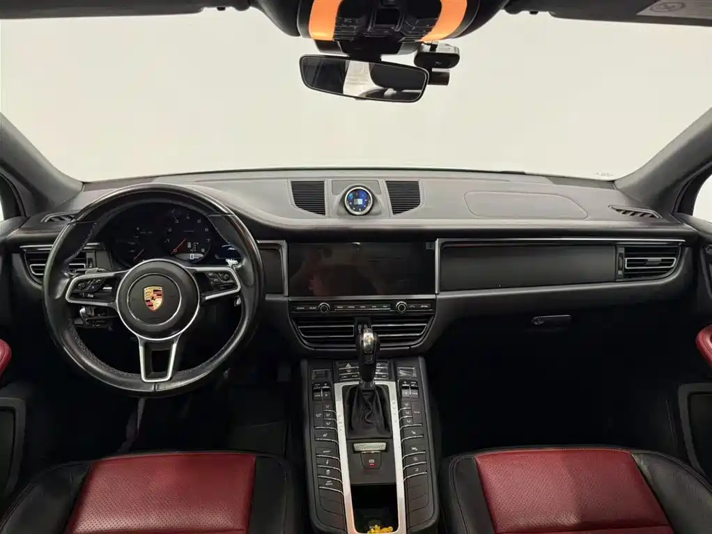 Macan 2020 Macan 2.0T купить на сайте DeffCars
