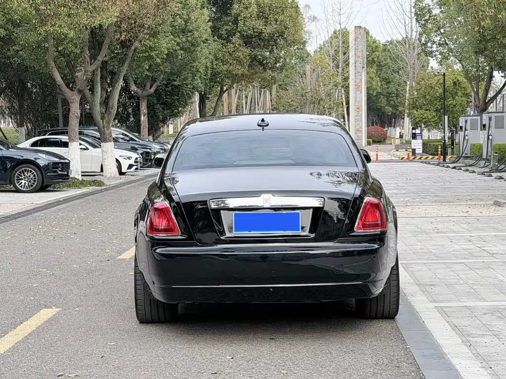 Ghost 2014 6.6T extended version купить на сайте DeffCars