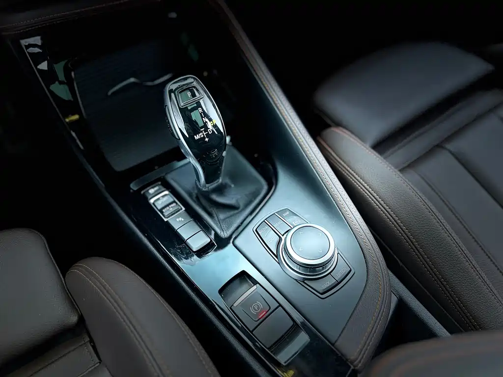 BMW X2 2021 facelift sDrive25i Night Edition купить на сайте DeffCars