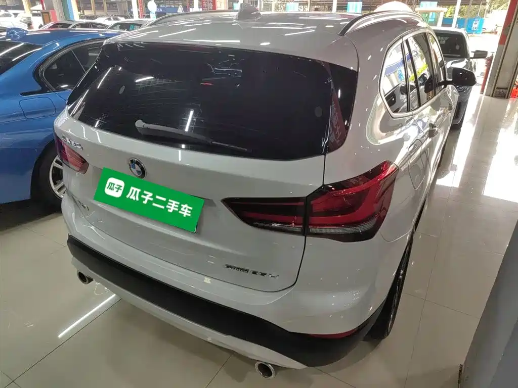 BMW X1 2022 sDrive25Li Leading Model купить на сайте DeffCars