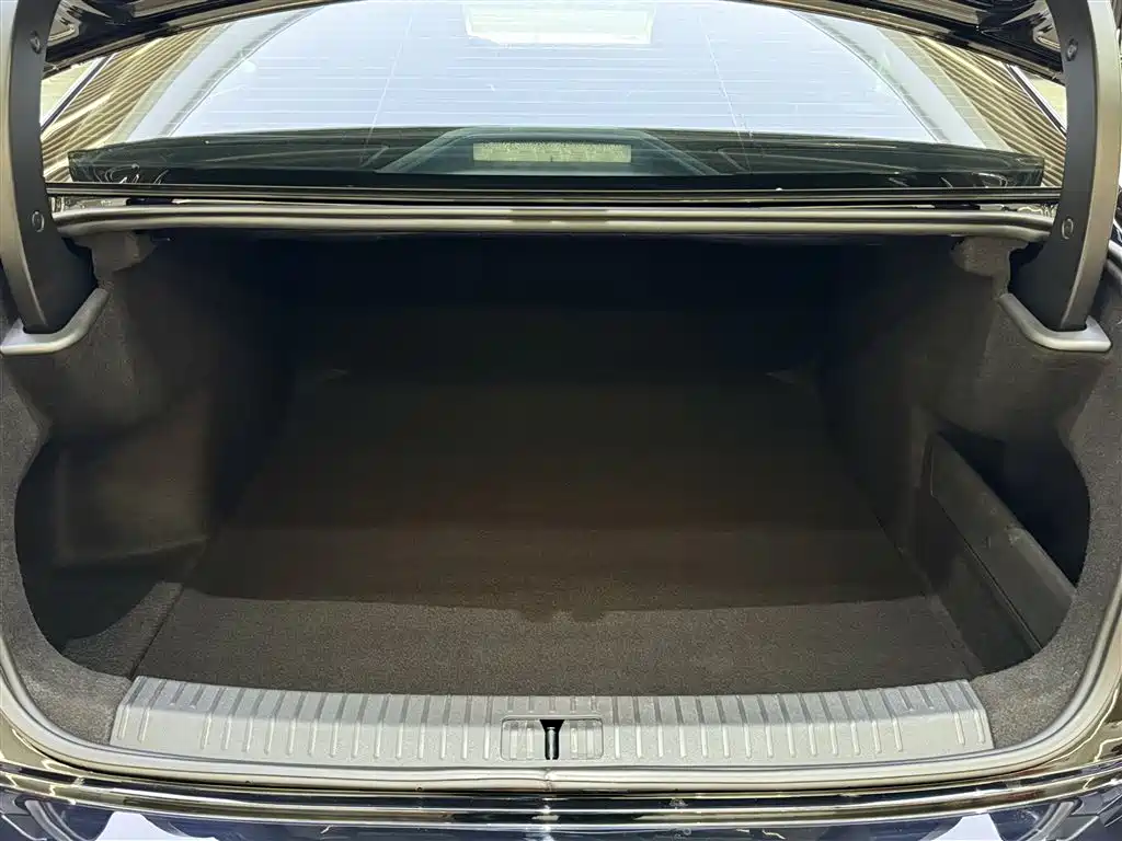Passat 2023 facelift 330TSI Star Elite Edition купить на сайте DeffCars