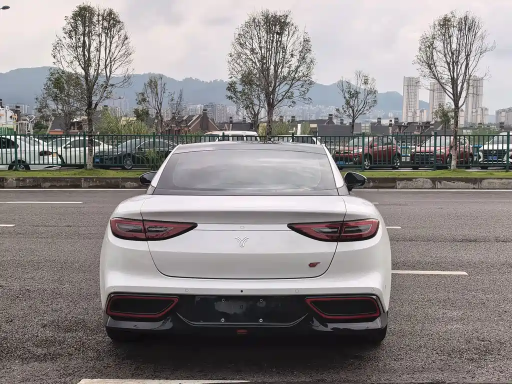 Nezha GT 2023 580 AWD купить на сайте DeffCars