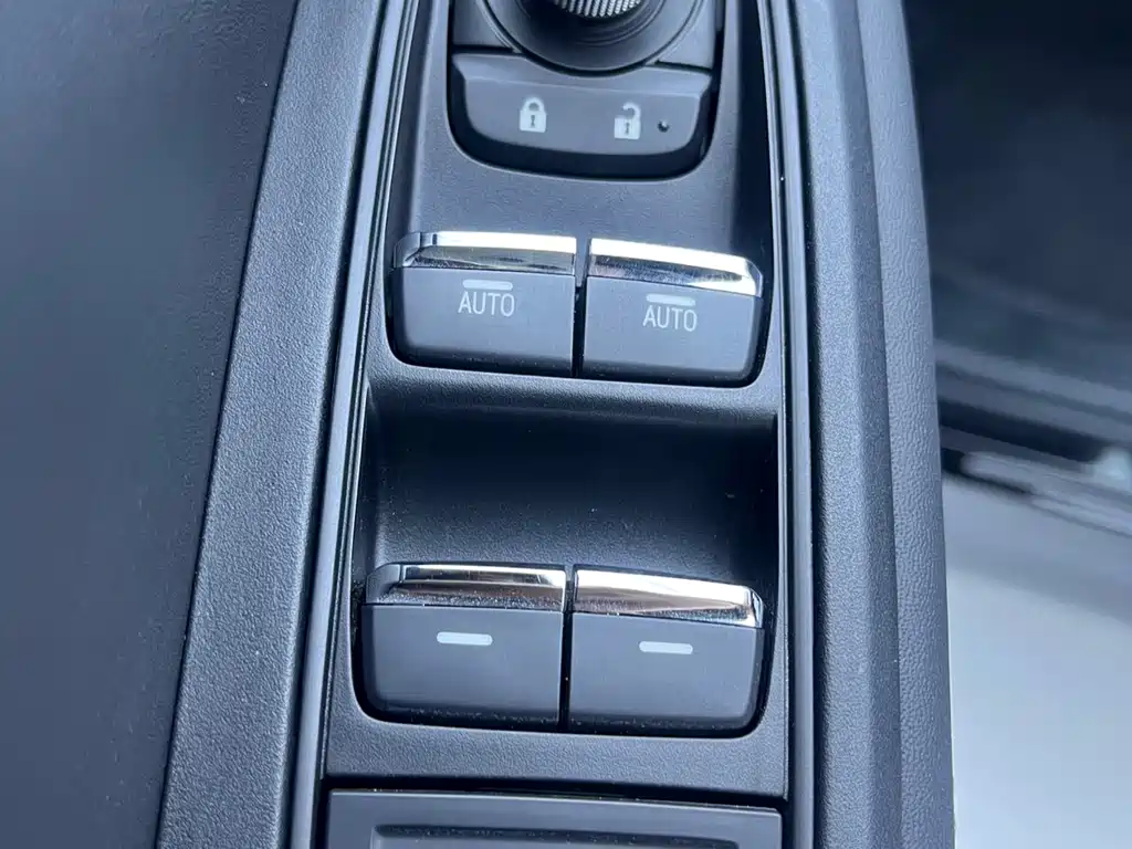 Forester 2022 2.0i AWD Deluxe Edition EyeSight купить на сайте DeffCars