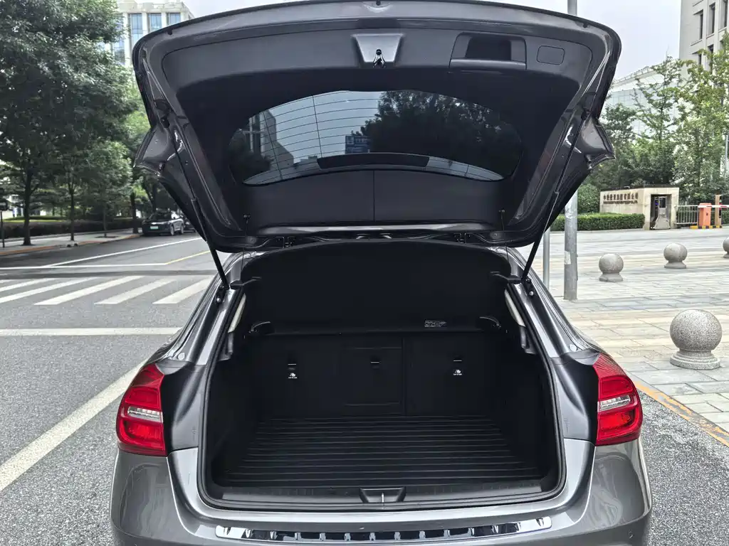 Mercedes-Benz GLA 2015 GLA 220 4MATIC Fashion Model купить на сайте DeffCars