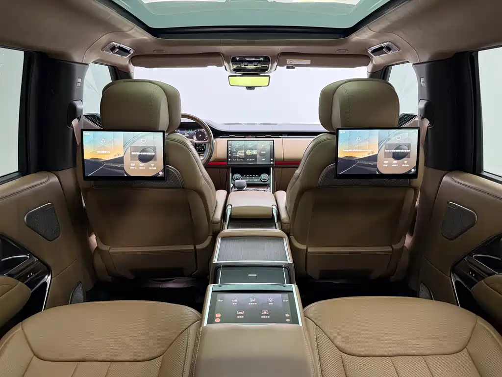 Range Rover 2023 3.0 L6 400PS Model Extended Edition купить на сайте DeffCars