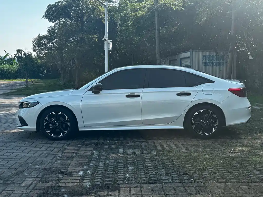 Civic 2022 240TURBO CVT combustion version купить на сайте DeffCars