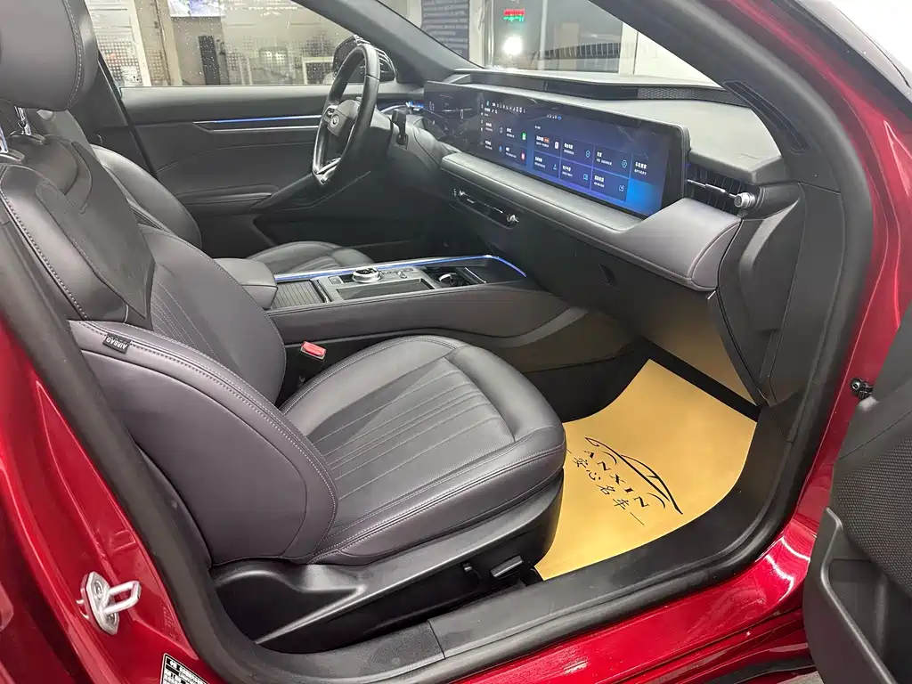 Mondeo 2025 2.0T EcoBoost Extreme купить на сайте DeffCars