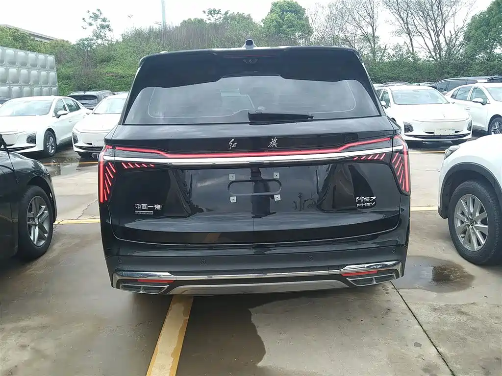 Hongqi HS7 PHEV 2024 2.0T PHEV four-wheel drive Qichang version 6 seats купить на сайте DeffCars