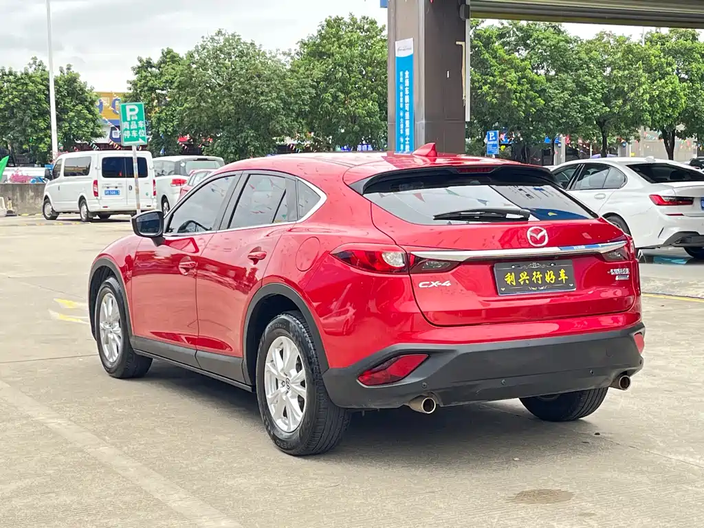 Mazda CX-4 2018 2.0L automatic two-wheel drive Blue Sky Vibrant Edition National V купить на сайте DeffCars