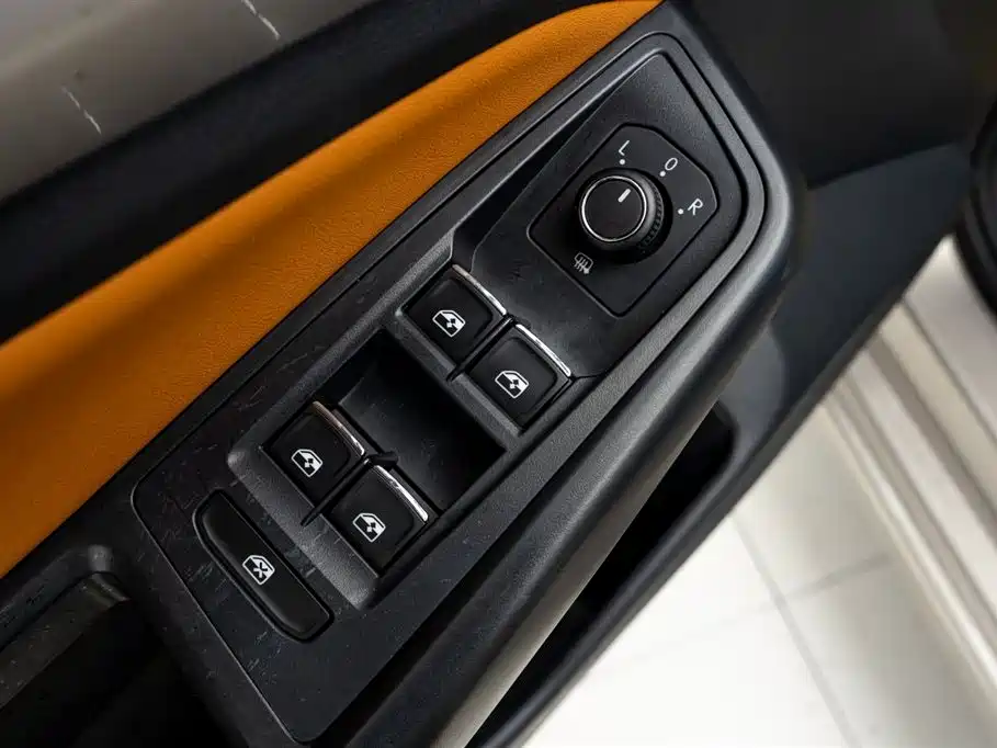 Bora 2023 200TSI DSG Smart Travel Edition купить на сайте DeffCars