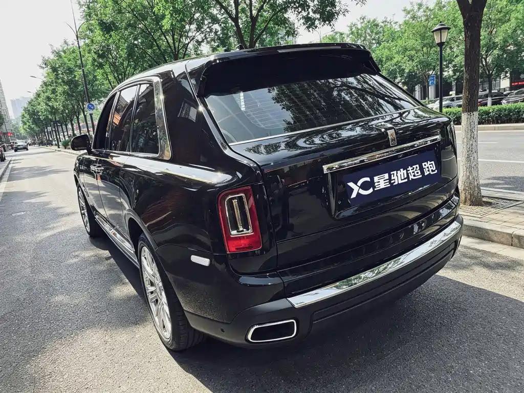 Cullinan 2018 four-seat version купить на сайте DeffCars