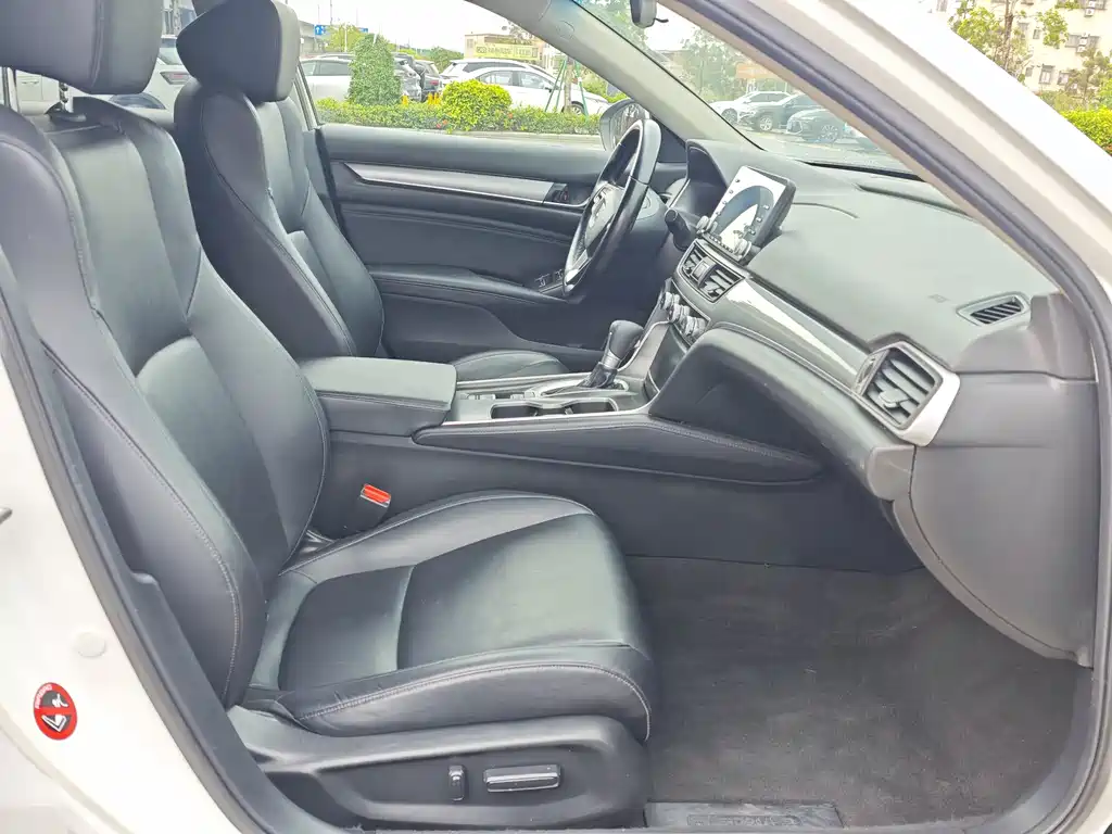 Accord 2018 260TURBO Elite Edition National V купить на сайте DeffCars