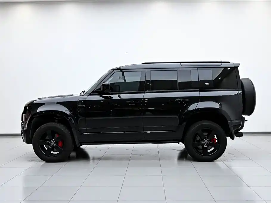 Land Rover Defender 2024 110 3.0T P400 X-DYNAMIC HSE купить на сайте DeffCars