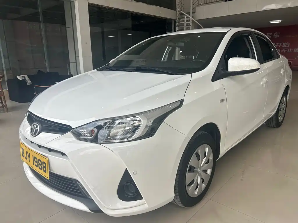 YARiS L 2017 1.5E CVT Charming Edition купить на сайте DeffCars