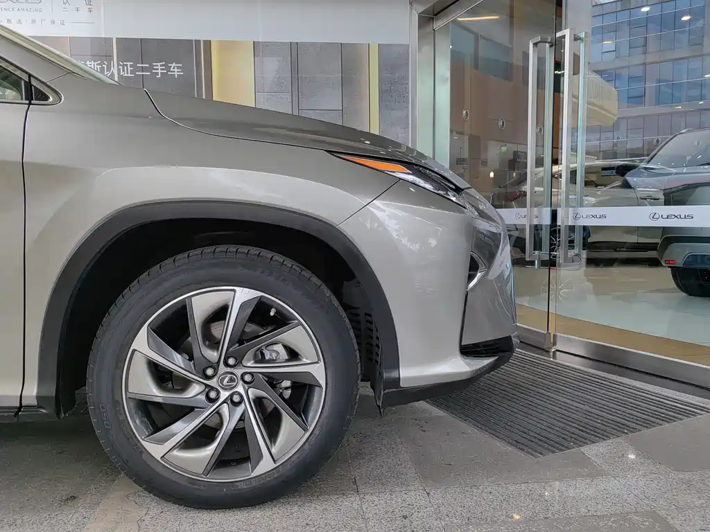 Lexus RX 2016 300 four-wheel drive elegant version National V купить на сайте DeffCars