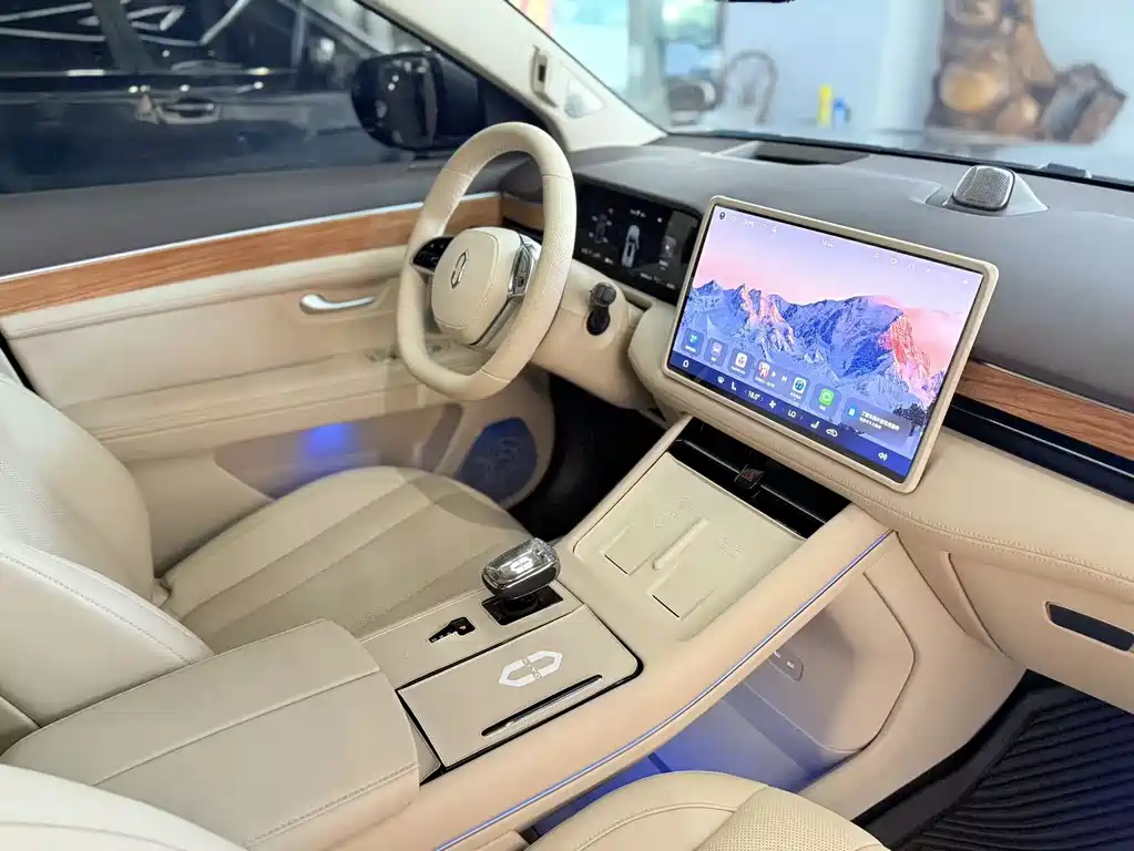 Wenjie M7 2024 1.5T Intelligent Driving Four-wheel Drive Ultra Version 5 Seats купить на сайте DeffCars