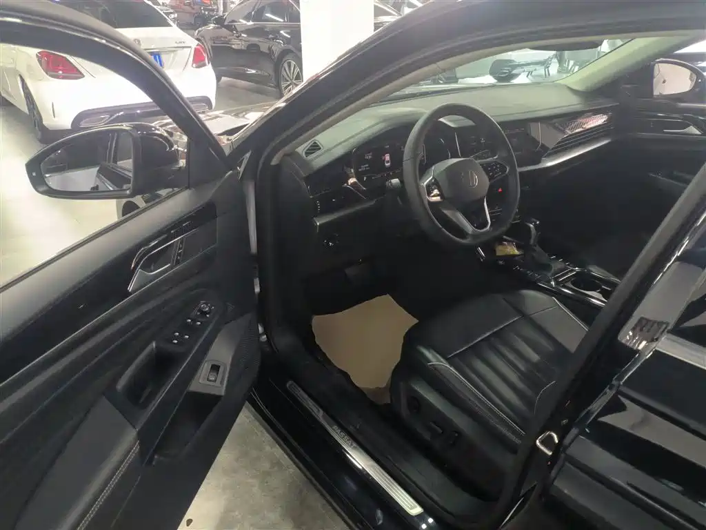 Passat 2023 330TSI Starry Sky Elite Edition купить на сайте DeffCars