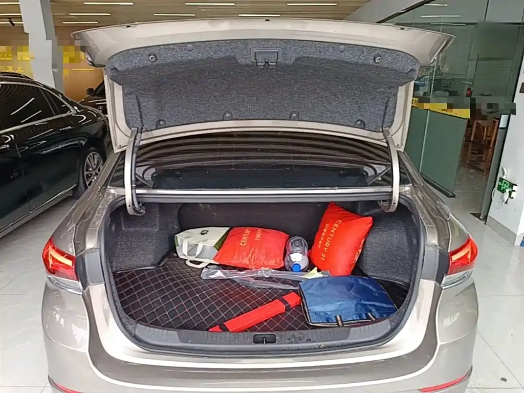 Yinglang 2021 model model 1.5L automatic elite model купить на сайте DeffCars