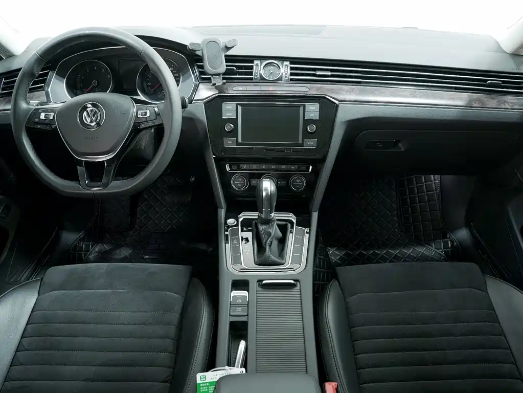 Magotan 2018 330TSI DSG luxury model купить на сайте DeffCars