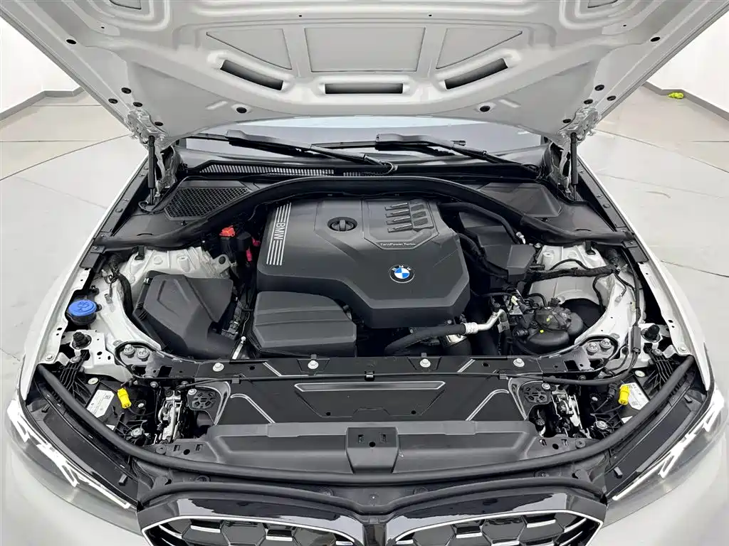 BMW 3 Series 2023 325Li M Sports Package купить на сайте DeffCars