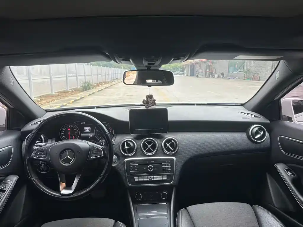 Mercedes-Benz A-Class Imported 2016 A 200 Dynamic купить на сайте DeffCars