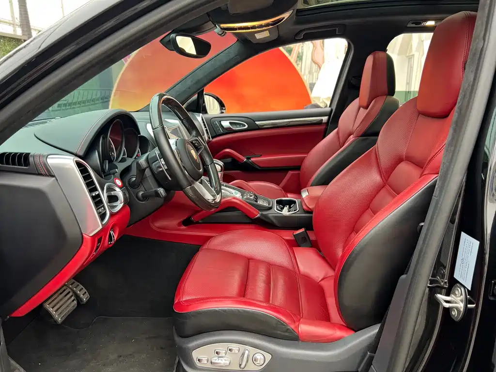 Cayenne 2015 Cayenne Turbo 4.8T купить на сайте DeffCars