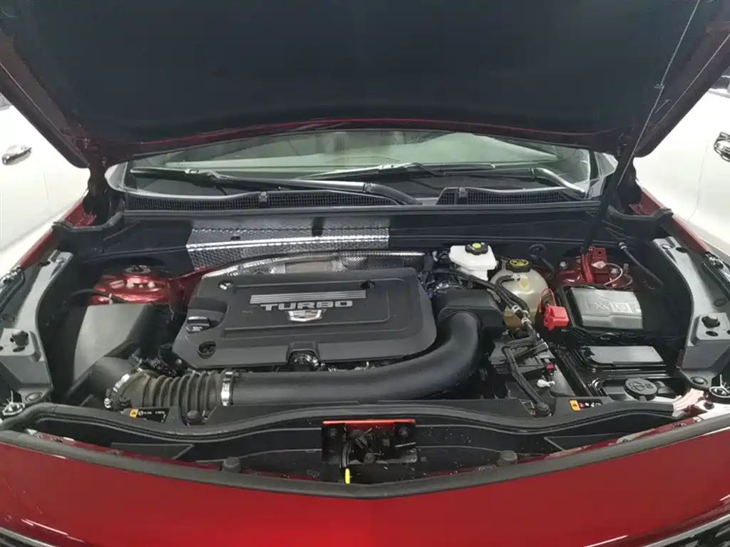 凯迪拉克XT4 2022款 28T 两驱豪华型 купить на сайте DeffCars