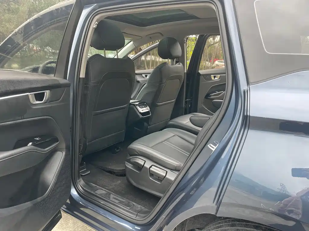 Wuling Capgemini 2020 1.5T CVT flagship model купить на сайте DeffCars