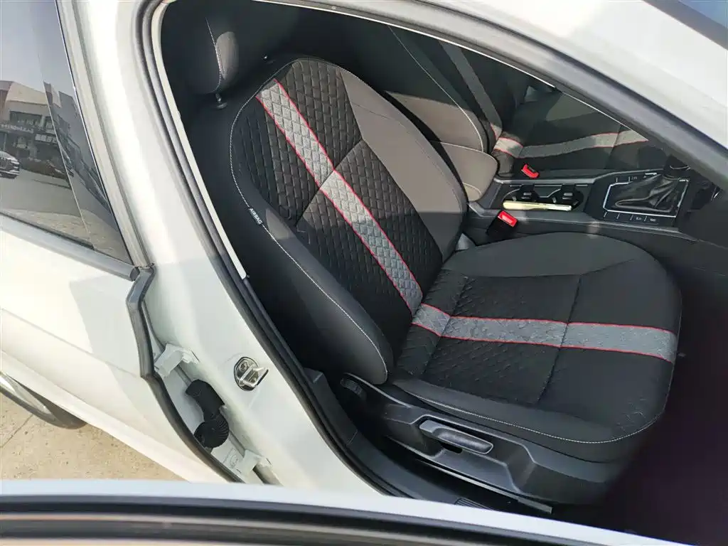 Lingdu 2021 230TSI DSG Fashion Edition купить на сайте DeffCars
