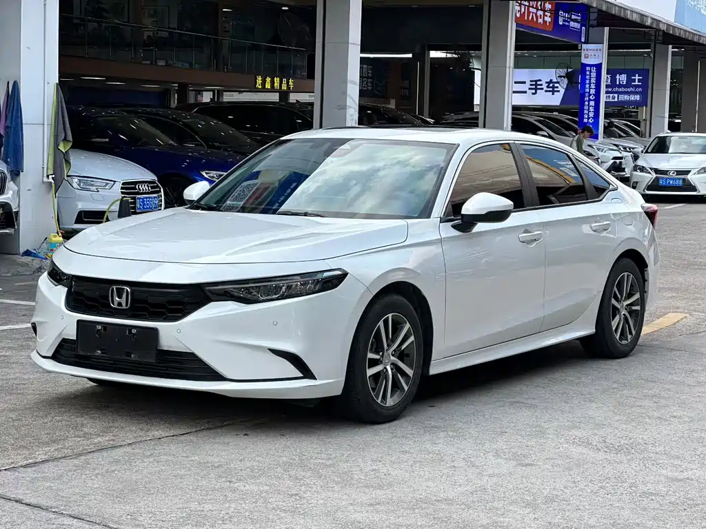 Model 2023 240TURBO CVT Leading Edition купить на сайте DeffCars