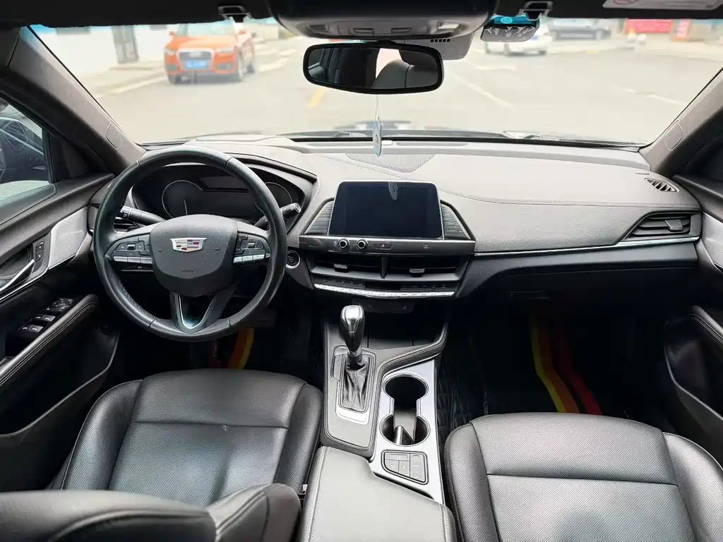 Cadillac CT4 2022 28T luxury model купить на сайте DeffCars