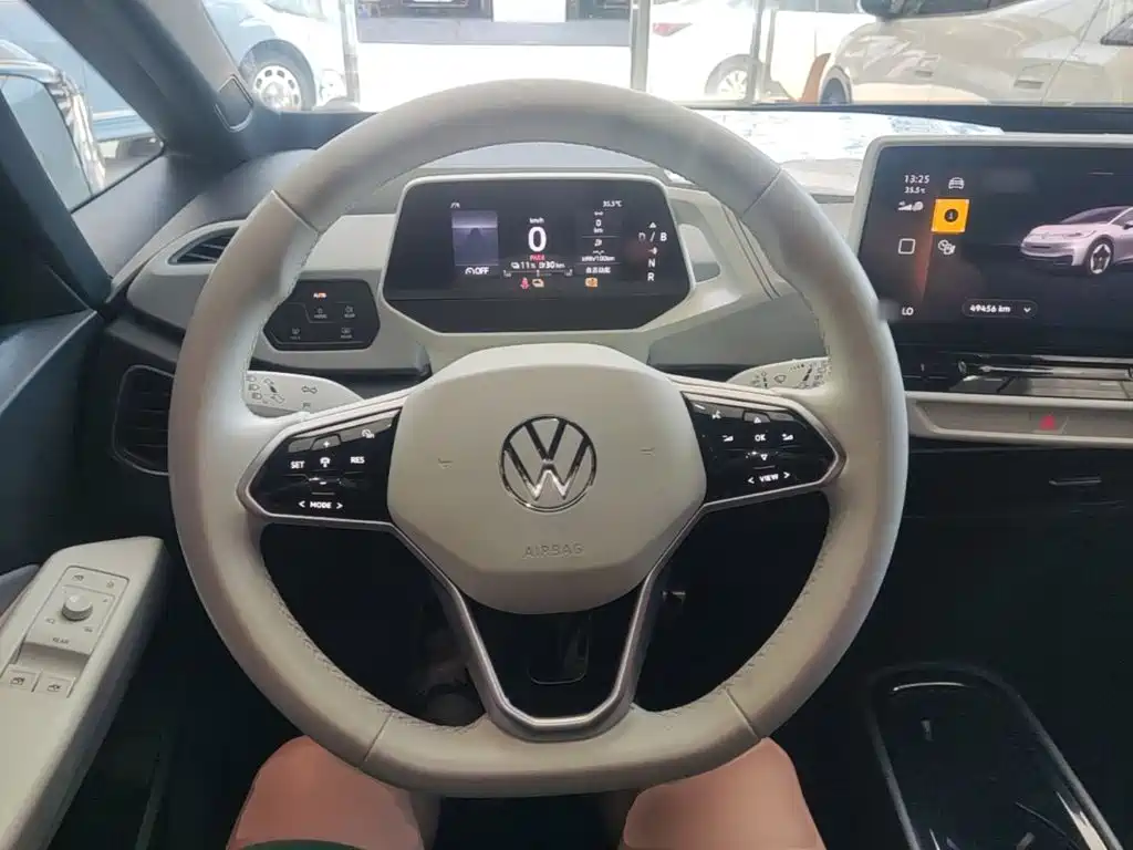 Volkswagen ID.3 2023 upgraded model pure smart version купить на сайте DeffCars