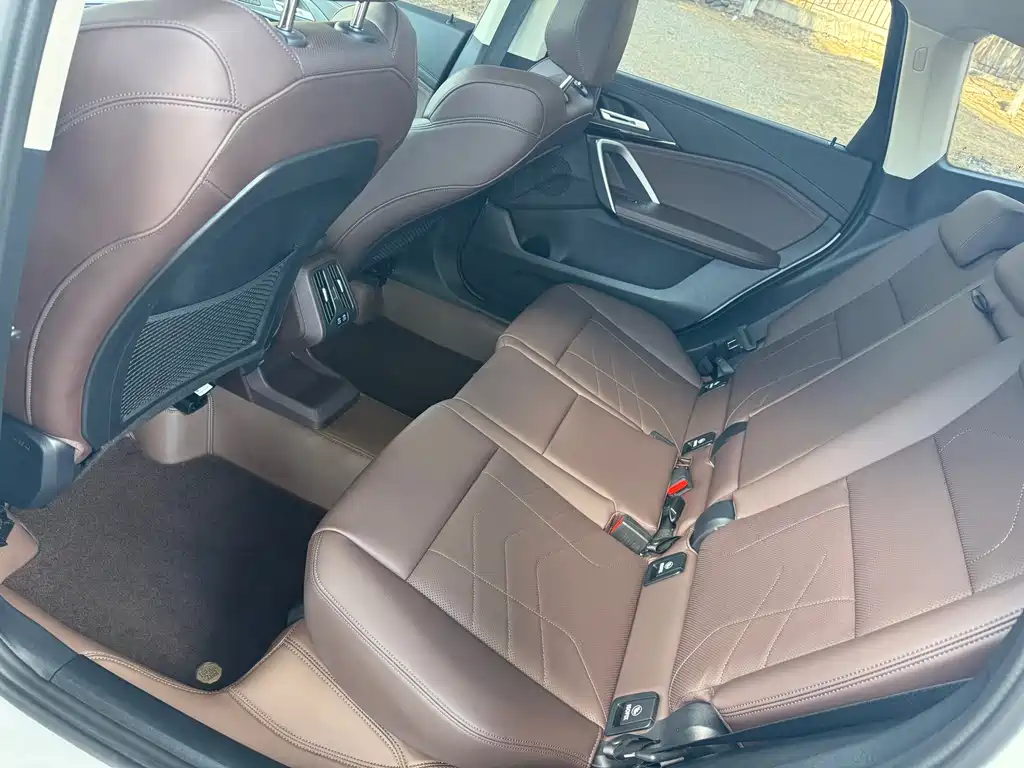 BMW X1 2023 sDrive20Li X Design Package купить на сайте DeffCars