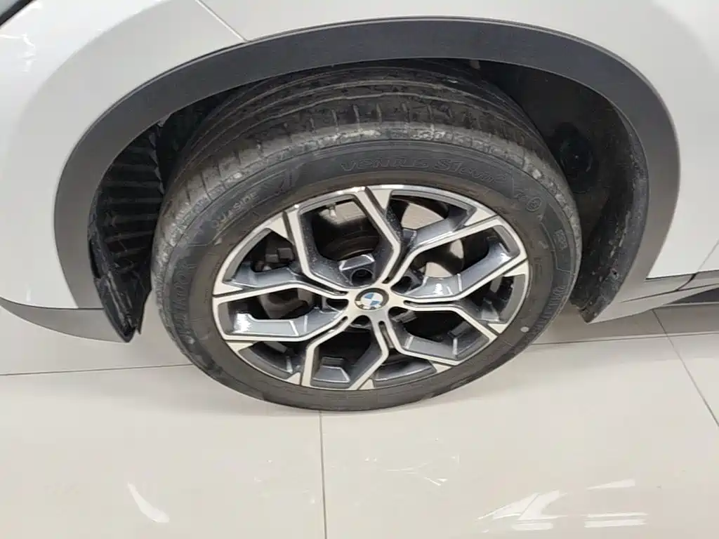 BMW X1 2021 Modified sDrive25Li Leading купить на сайте DeffCars