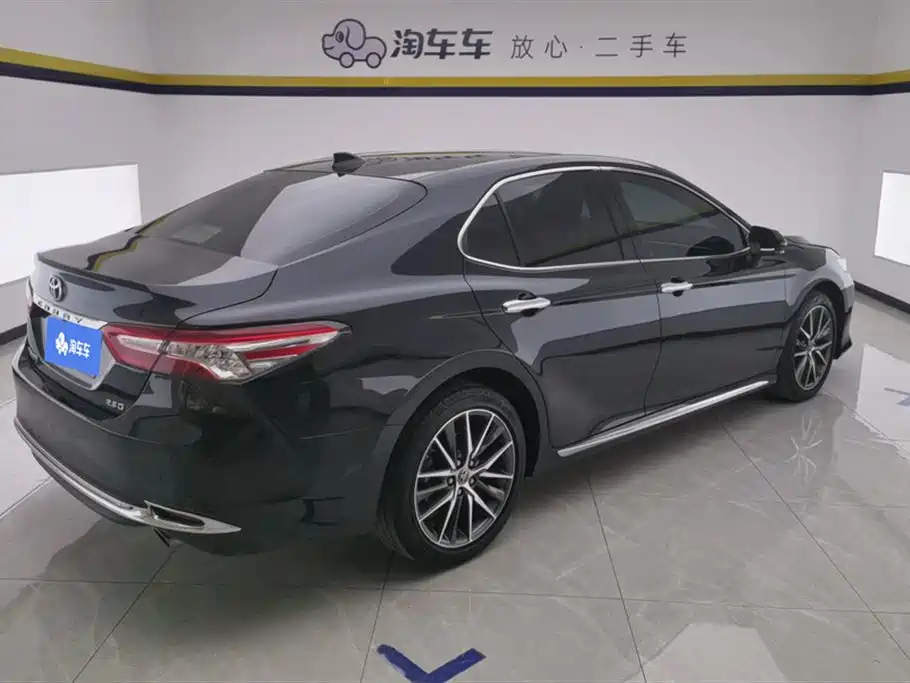Camry 2023 2.5G Deluxe Edition купить на сайте DeffCars